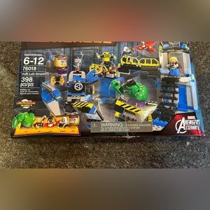 Lego Marvel Hulk, 76018, Hulk Lab Smash, New, Sealed, But Box Damaged
